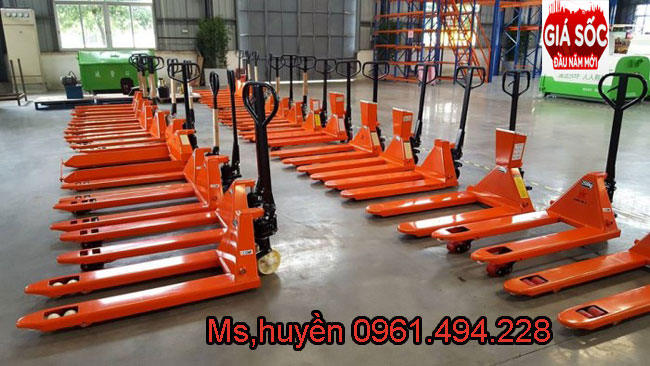 xe nâng tay tại Thái Bình