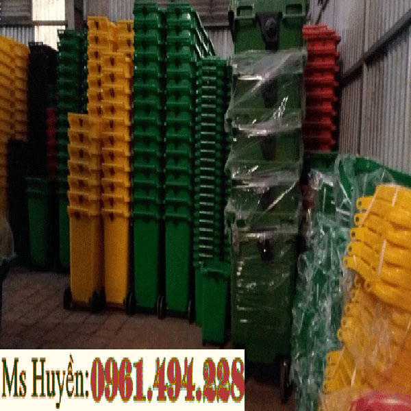 thùng rác công cộng tại Tây Hồ