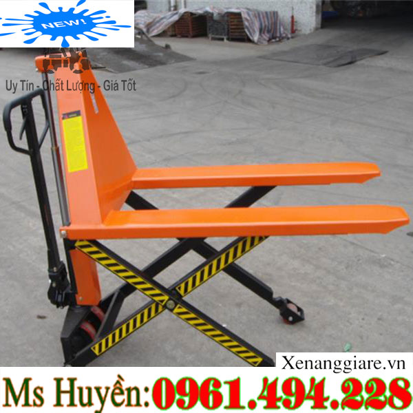 xe nâng tay cắt kéo 1 tấn 1.5 tấn càng rộng