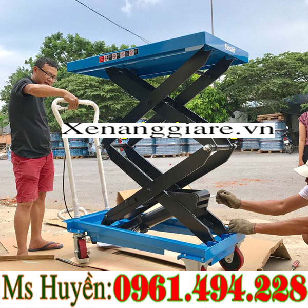bàn nâng thủy lực tại Văn Điển