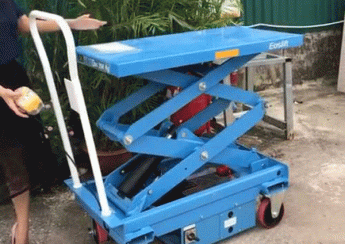 mua bàn nâng điện ở đâu